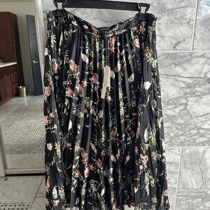 Banana Republic Black Soft Satin Pleated Midi Skirt Floral Birds Petite 10